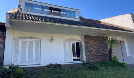 Casa com 3 quartos à venda na Avenida Cai, 428, Cristal, Porto Alegre por R$ 1.190.000