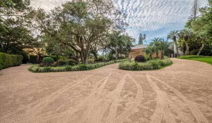 Prédio à venda na Rua Darcy Pereira Pozzi, 524, Chapéu do Sol, Porto Alegre por R$ 7.000.000