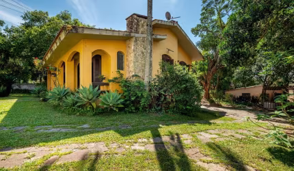 Casa em condomínio fechado com 2 quartos à venda na Avenida da Cavalhada, 4991, Cavalhada, Porto Alegre por R$ 950.000