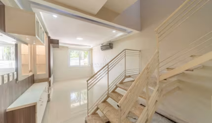 Casa com 3 quartos à venda na Rua Cangussu, 674, Nonoai, Porto Alegre por R$ 570.000