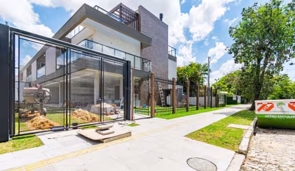 Casa em condomínio fechado com 3 quartos à venda na Avenida Pereira Passos, 695, Vila Assunção, Porto Alegre por R$ 2.199.000