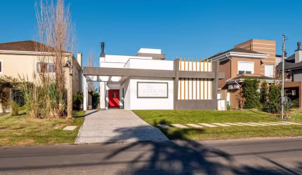 Casa em condomínio fechado com 3 quartos à venda na Avenida Juca Batista, 8000, Belém Novo, Porto Alegre por R$ 1.950.000