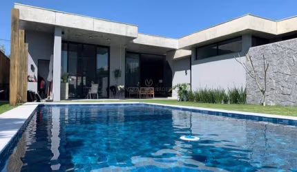 Casa em condomínio fechado com 3 quartos à venda na Avenida Juca Batista, 8000, Belém Novo, Porto Alegre por R$ 3.250.000