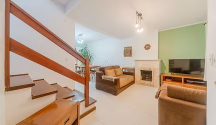 Casa em condomínio fechado com 3 quartos à venda na Avenida Eduardo Prado, 1954, Cavalhada, Porto Alegre por R$ 950.000