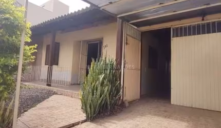 Casa com 3 quartos à venda na Rua Telmo Vieira de Araújo, 191, Aberta dos Morros, Porto Alegre por R$ 350.000