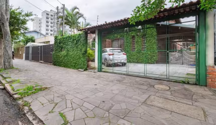Casa com 3 quartos à venda na Rua Doutor Pereira Neto, 159, Tristeza, Porto Alegre por R$ 850.000