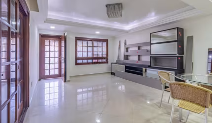 Casa com 3 quartos à venda na Rua Mampituba, 246, Ipanema, Porto Alegre por R$ 665.000
