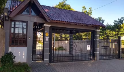 Terreno em condomínio fechado à venda na Estrada Jorge Pereira Nunes, 1026, Campo Novo, Porto Alegre por R$ 180.000
