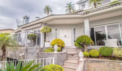 Casa com 3 quartos à venda na Rua Alcebíades Antônio dos Santos, 550, Nonoai, Porto Alegre por R$ 1.790.000