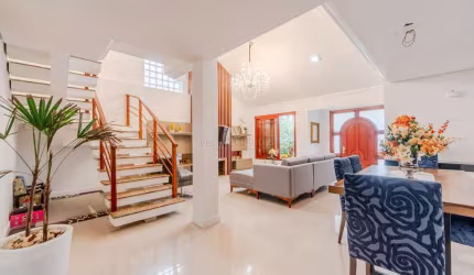 Casa com 3 quartos à venda na Avenida Guaíba, 13914, Serraria, Porto Alegre por R$ 990.000