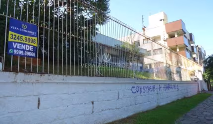 Terreno à venda na Avenida Taquary, 390, Cristal, Porto Alegre por R$ 4.240.000