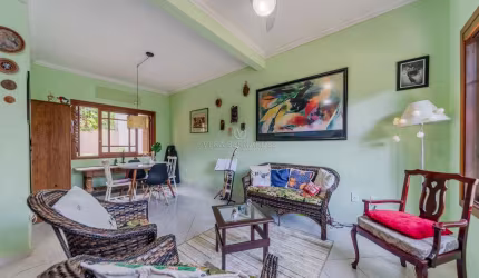 Casa com 3 quartos à venda na Rua Edgar Luiz Schneider, 12, Jardim Isabel, Porto Alegre por R$ 560.000