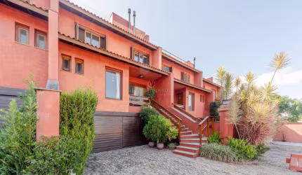 Casa em condomínio fechado com 4 quartos à venda na Avenida Cai, 735, Cristal, Porto Alegre por R$ 1.950.000