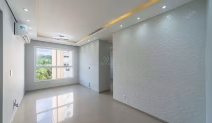 Apartamento com 2 quartos à venda na Avenida da Cavalhada, 3559, Cavalhada, Porto Alegre por R$ 350.000