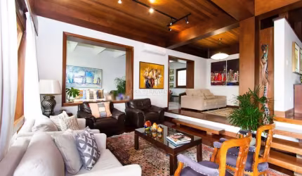 Casa com 3 quartos à venda na Rua Guato, 190, Vila Assunção, Porto Alegre por R$ 4.800.000