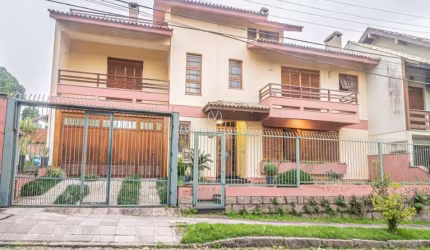 Casa com 3 quartos à venda na Rua Condado, 29, Ipanema, Porto Alegre por R$ 1.380.000