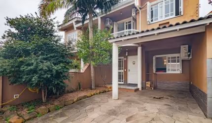 Casa com 3 quartos à venda na Rua Doutora Noemi Valle Rocha, 194, Serraria, Porto Alegre por R$ 650.000
