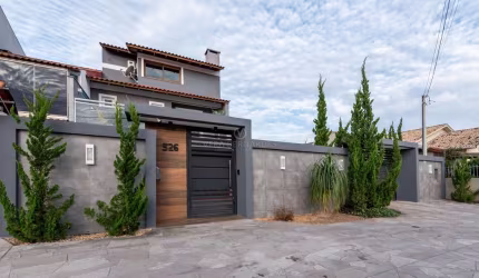 Casa com 3 quartos à venda na Rua Baldoino Bottini, 526, Hípica, Porto Alegre por R$ 1.500.000