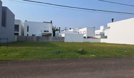 Terreno em condomínio fechado à venda na Rua Jorge Babot Miranda, 680, Hípica, Porto Alegre por R$ 295.000