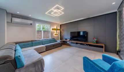 Casa com 4 quartos à venda na Rua Chavantes, 282, Vila Assunção, Porto Alegre por R$ 1.400.000