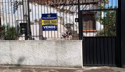Terreno à venda na Rua Chiriguano, 215, Vila Assunção, Porto Alegre por R$ 1.200.000