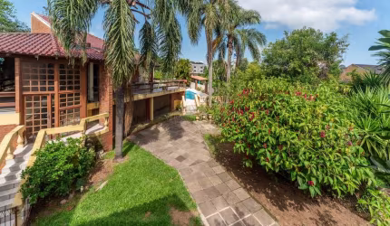 Casa com 3 quartos à venda na Rua Doutora Noemi Valle Rocha, 295, Serraria, Porto Alegre por R$ 965.000