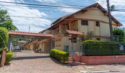 Casa em condomínio fechado com 3 quartos à venda na Rua Dea Coufal, 184, Ipanema, Porto Alegre por R$ 740.000
