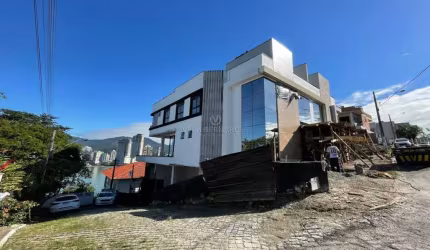 Casa com 4 quartos à venda na Rua 109 L, 737, Canto da Praia, Itapema por R$ 6.990.000