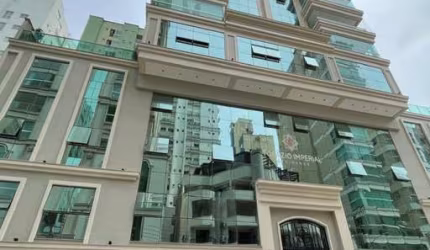 Apartamento com 4 quartos à venda na Rua 305, 150, Meia Praia, Itapema por R$ 6.500.000