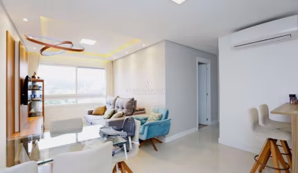 Apartamento com 3 quartos à venda na Rua Sílvio Silveira Soares, 2589, Camaquã, Porto Alegre por R$ 549.000