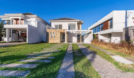 Casa em condomínio fechado com 4 quartos à venda na Avenida Juca Batista, 8000, Belém Novo, Porto Alegre por R$ 3.300.000
