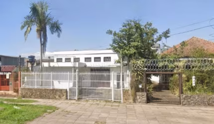 Prédio à venda na Rua Coronel Massot, 963, Cristal, Porto Alegre por R$ 700.000