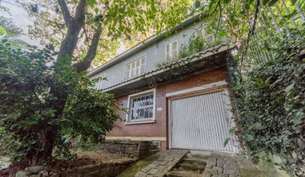 Casa com 4 quartos à venda na Rua Guaraum, 112, Vila Assunção, Porto Alegre por R$ 1.065.000