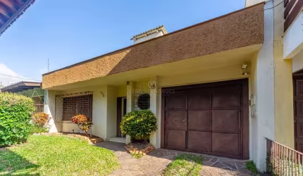 Casa com 3 quartos à venda na Rua Márcio Dias, 530, Nonoai, Porto Alegre por R$ 550.000