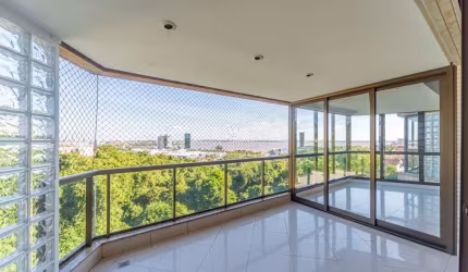 Apartamento com 3 quartos à venda na Avenida Cai, 355, Cristal, Porto Alegre por R$ 1.980.000