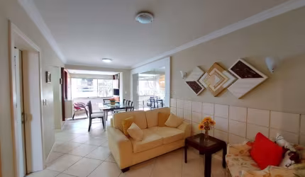 Apartamento com 3 quartos à venda na Avenida da Cavalhada, 5793, Cavalhada, Porto Alegre por R$ 480.000
