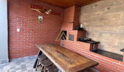 Imperdível: Casa à venda na Vila Popular, Várzea Paulista-SP! 2 quartos, 2 banheiros, 2 vagas de garagem, área gourmet.