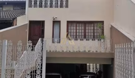 Casa de Luxo na Vila Galvão: 4 Quartos, 2 Suítes, 3 Vagas - Oportunidade Única em Jundiaí-SP!