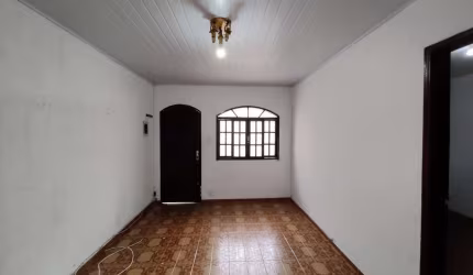 Terreno com 02 casas - Trav. Av. Itaberaba