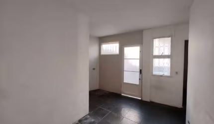 Casa térrea para locação