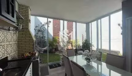 Casa com 02 dormitórios e quintal no bairro Jardim Nova Veneza -Indaiatuba/SP