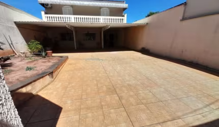 Casa Sobrado em Araçatuba