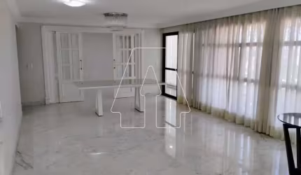 Apartamento no Condomínio Edifício Ibiza em Araçatuba/SP