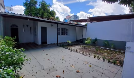 Linda casa terrea parque 10