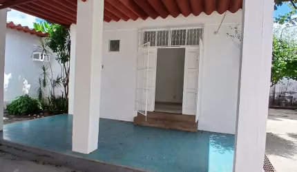 Ótima Casa terrea parque dez