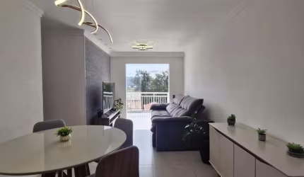 Apartamento novo e totalmente reformado, 3 dorm, varanda e 2 vagas