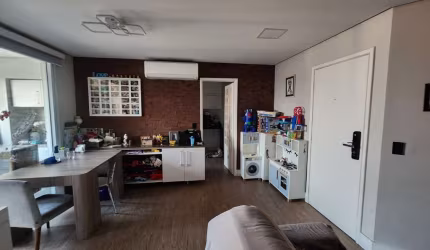 Apartamento 86m2, 3 dorms, 1 suíte, 2 vagas