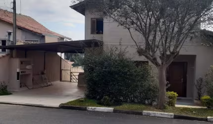 Linda Casa em Condomínio - Cotia - SP, 3 dorms, 3 suítes, com edícula - 410m2 de terreno