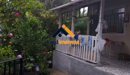 Casa para Venda em Jacareí, Parque Santo Antônio, 3 dormitórios, 2 banheiros