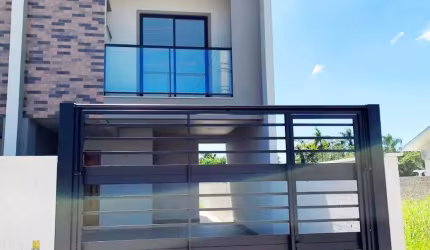 LINDO SOBRADO DE 3 DORMITORIOS COM SUÍTE EM SÃO JOSÉ